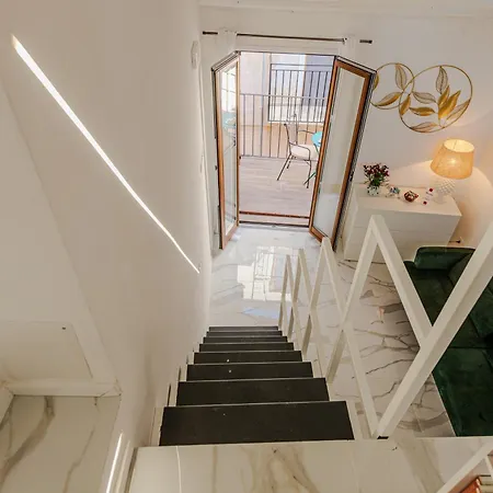 30 Terrazza Bordonaro