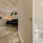 30 Terrazza Bordonaro チェファル