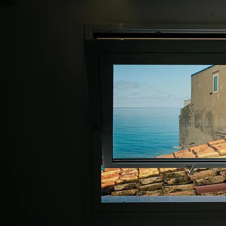 30 Terrazza Bordonaro Apartment *